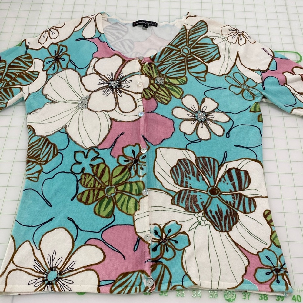 PIERRI NEW YORK FLORAL SEQUINED CARDIGAN SIZE MEDIUM